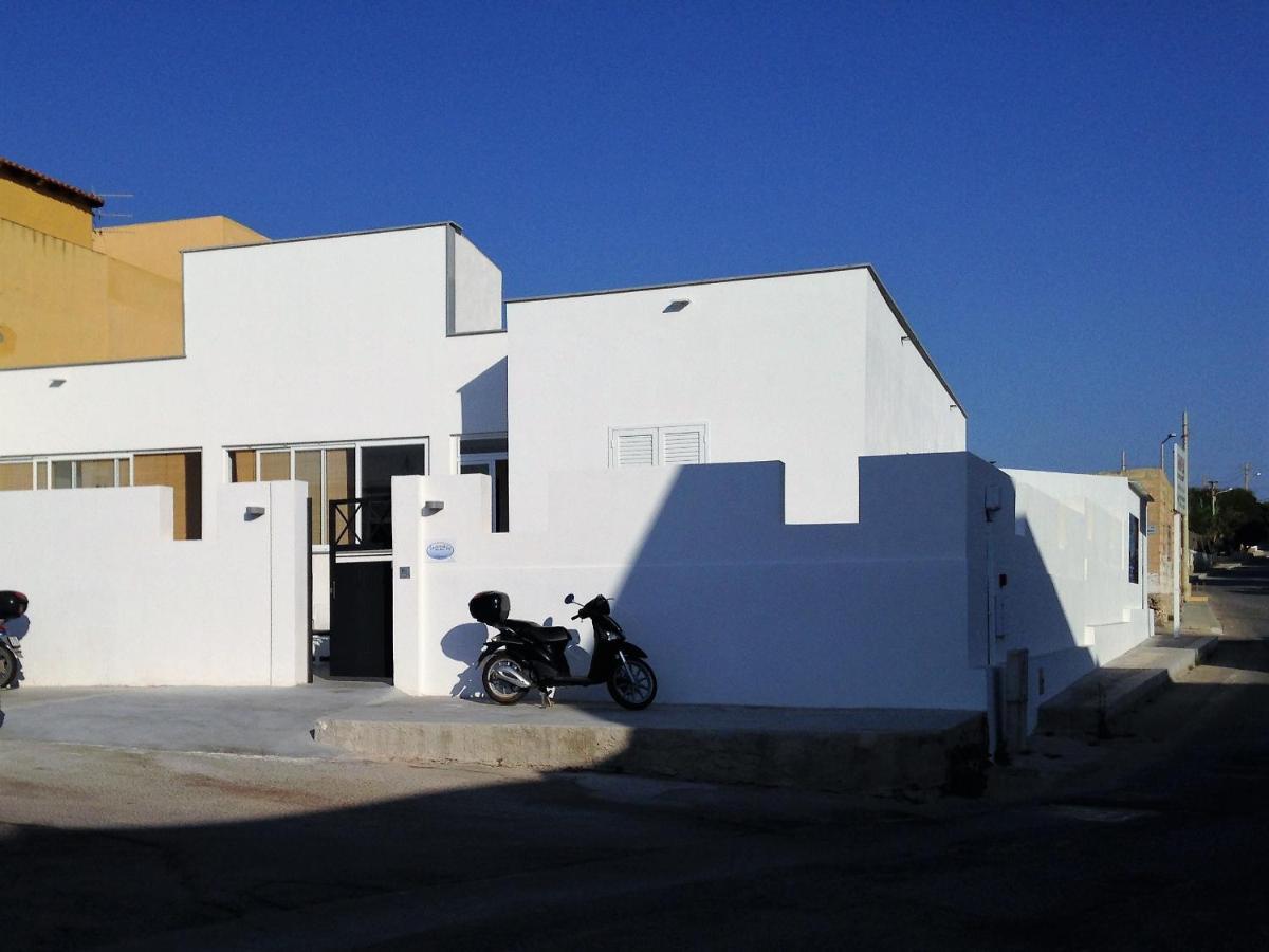 兰佩杜萨La Casa Di Gio'住宿加早餐旅馆 外观 照片